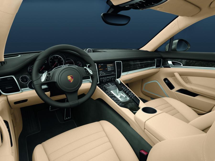  Porsche Panamera Turbo S 2011 года  (фото 12 из 51)